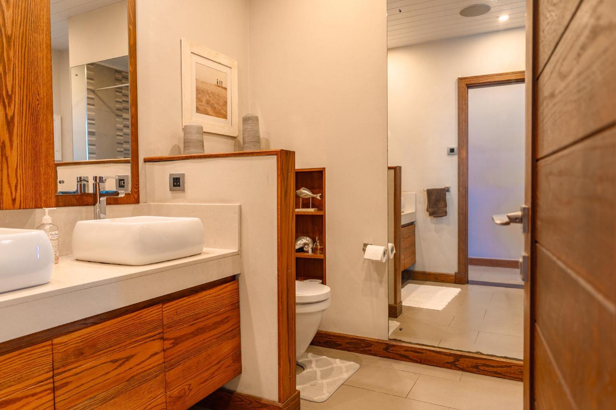 Beachfront Luxurious Stunning Sunset Boulevard Apartment, Grand Baie Exteriör bild