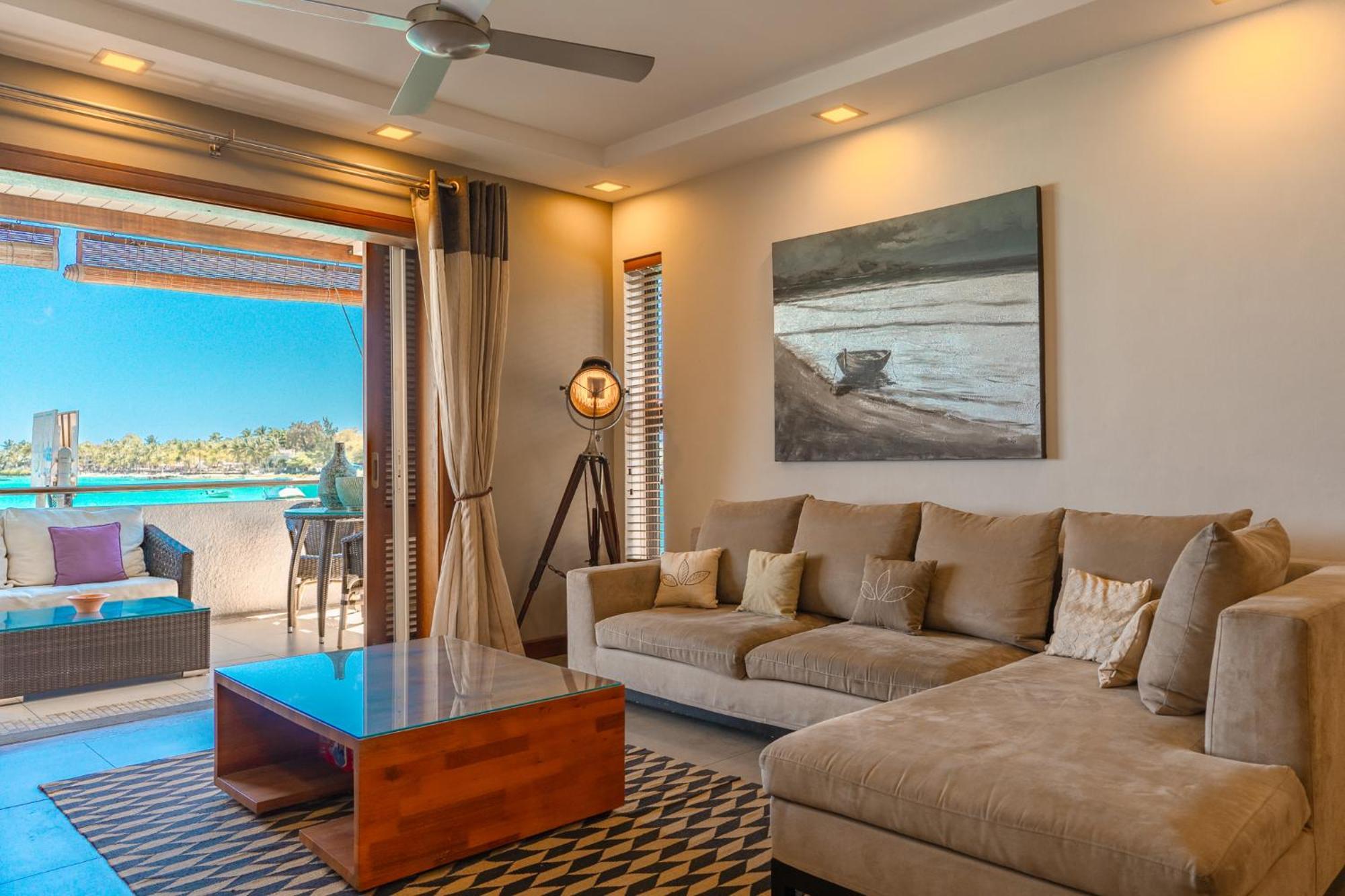 Beachfront Luxurious Stunning Sunset Boulevard Apartment, Grand Baie Exteriör bild